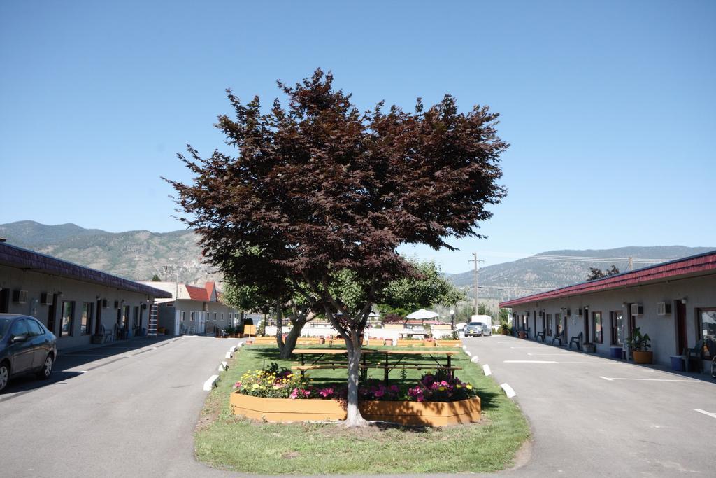 Apple Tree Inn Penticton Exterior foto